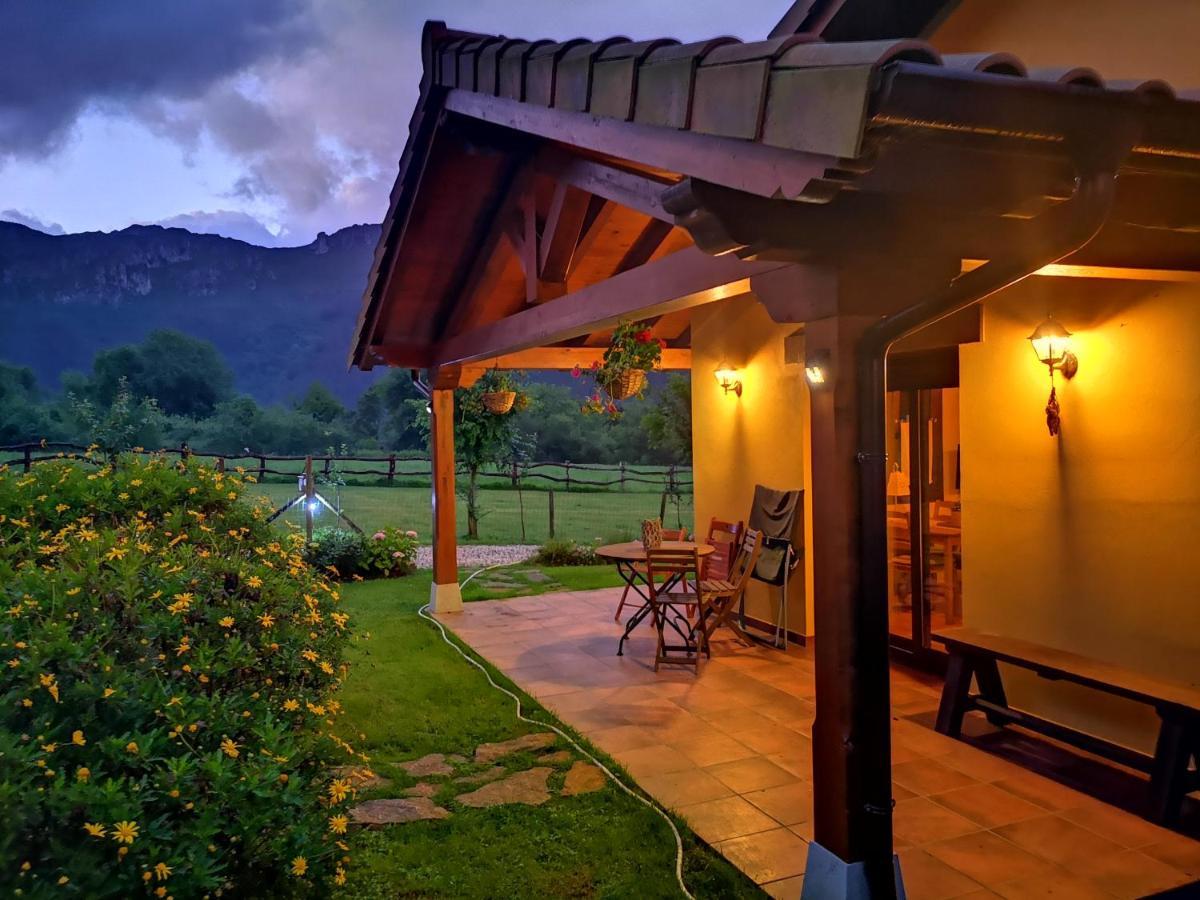 Casas Rurales Entrecastanos Onís 외부 사진