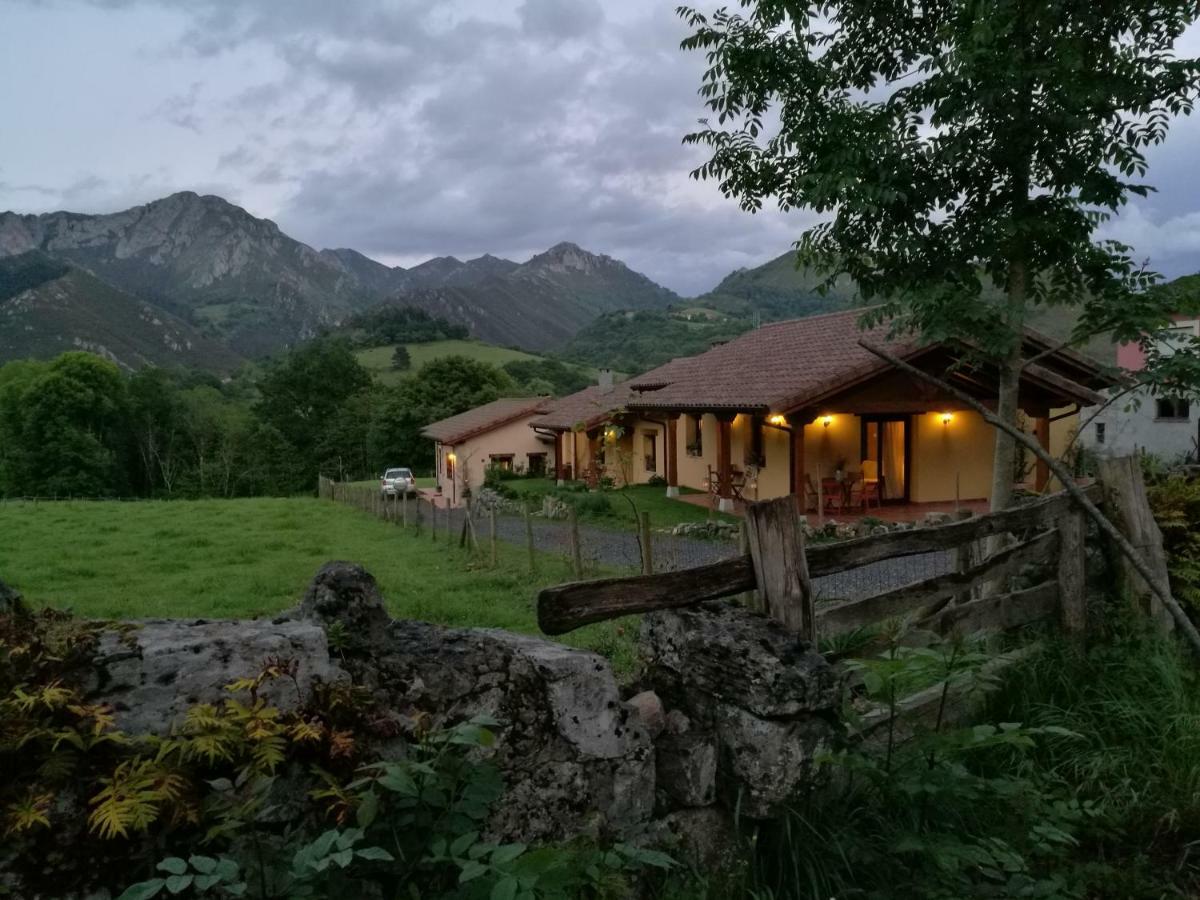 Casas Rurales Entrecastanos Onís 외부 사진